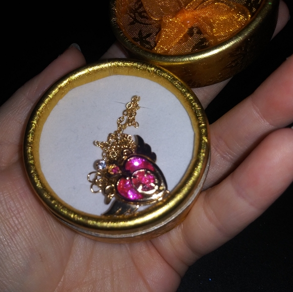 THANKS!!!🌈🌸Sailor Moon Necklace🌙💕⭐🌈 - Picture 3 of 4